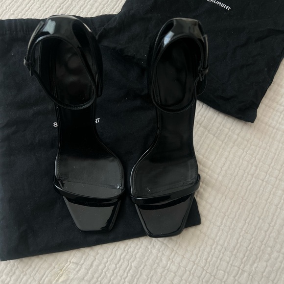 Saint Laurent Black Heeled Elegance - Picture 3 of 6